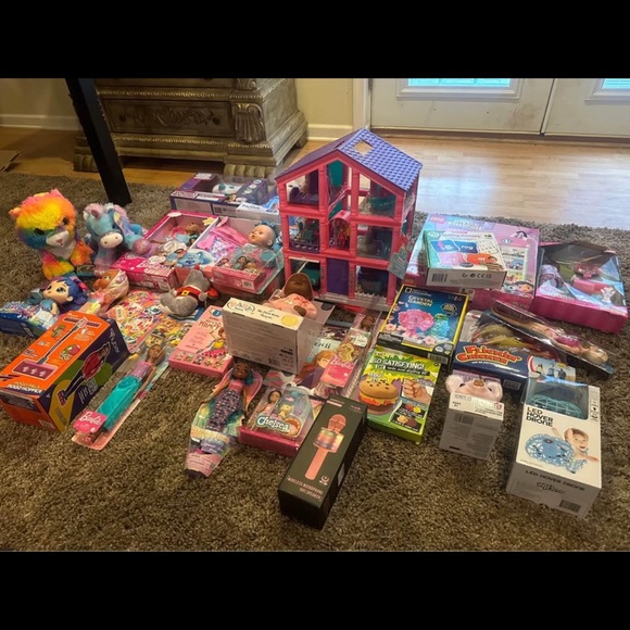 Brand new toys unopened doll house packed LegoSets available